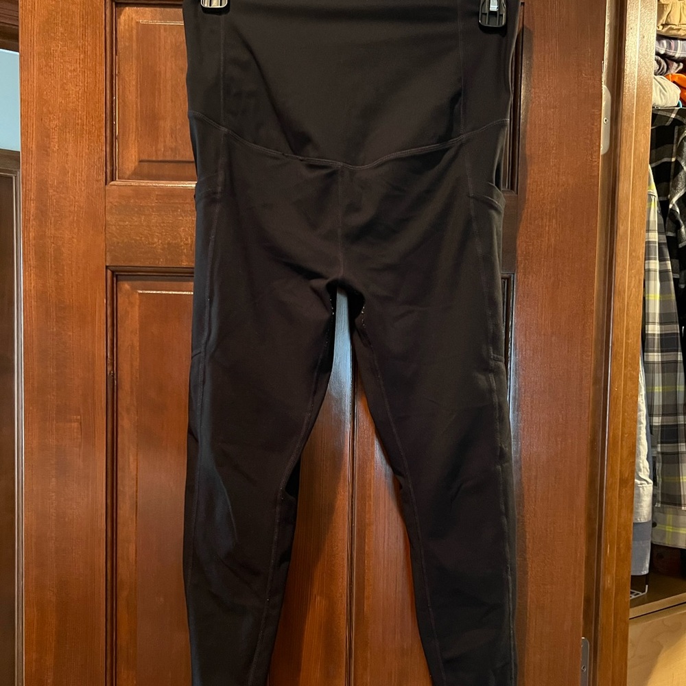 Fabletics maternity leggings